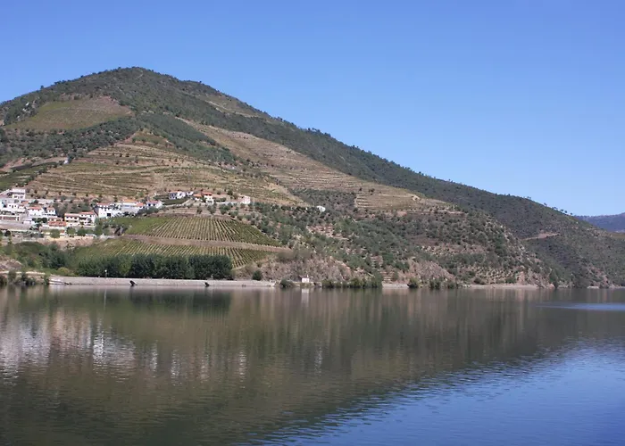Douro River Private Yacht-Accommodation